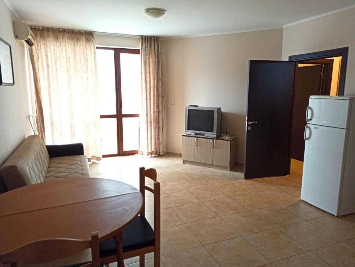 Private Apartments In Apolon Ravda Ngoại thất bức ảnh