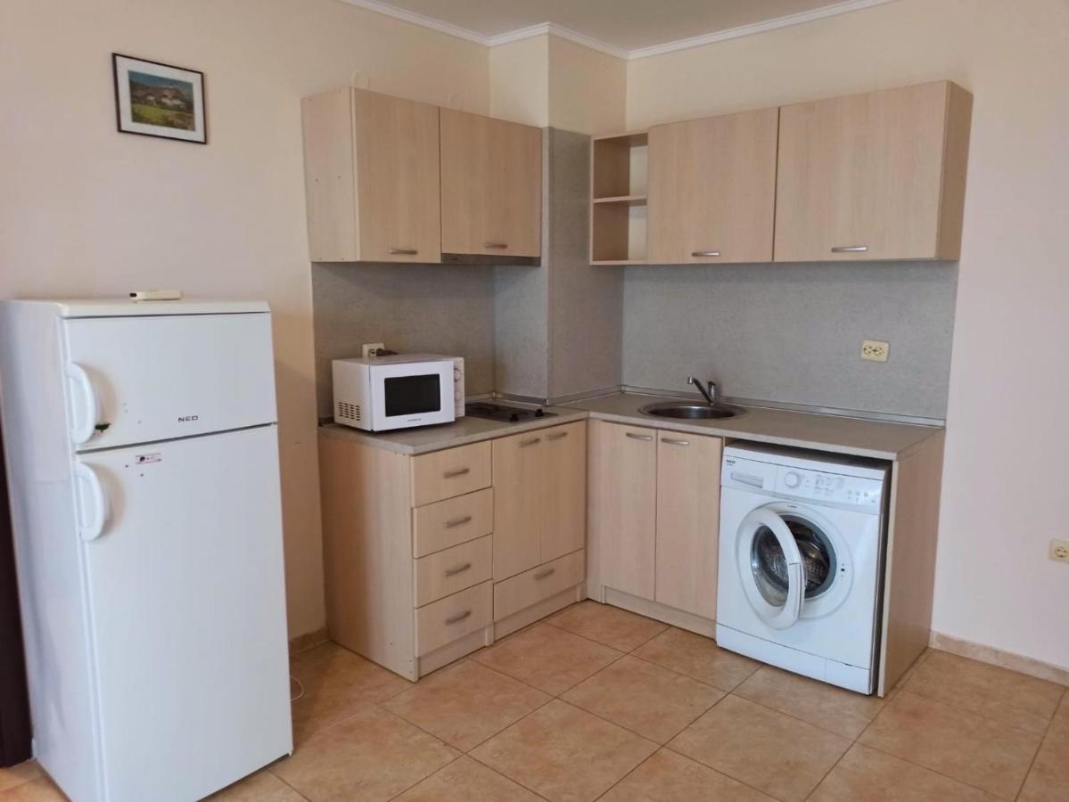 Private Apartments In Apolon Ravda Ngoại thất bức ảnh