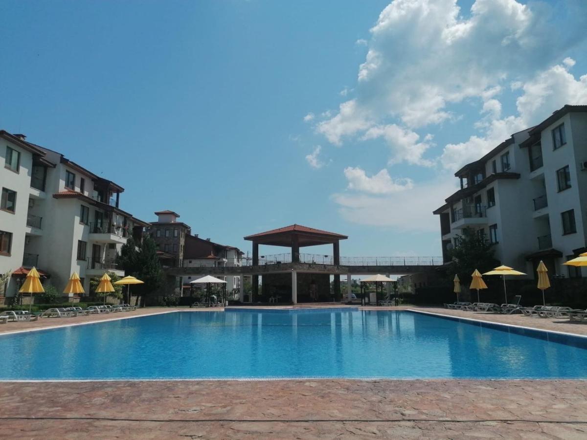 Private Apartments In Apolon Ravda Ngoại thất bức ảnh