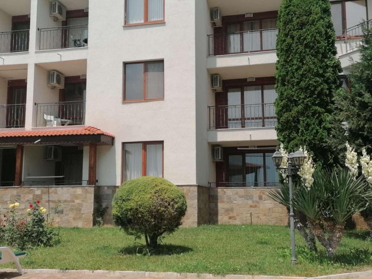 Private Apartments In Apolon Ravda Ngoại thất bức ảnh